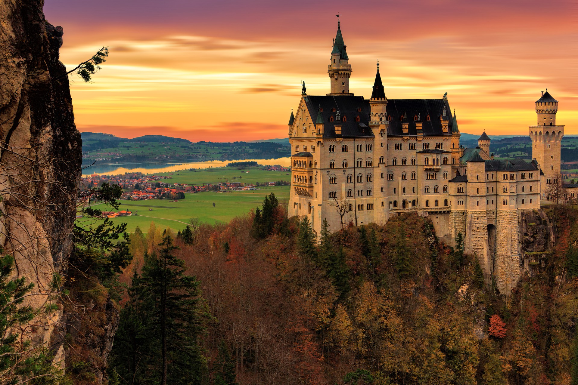 Schloß Neuschwanstein im Sonnenuntergang